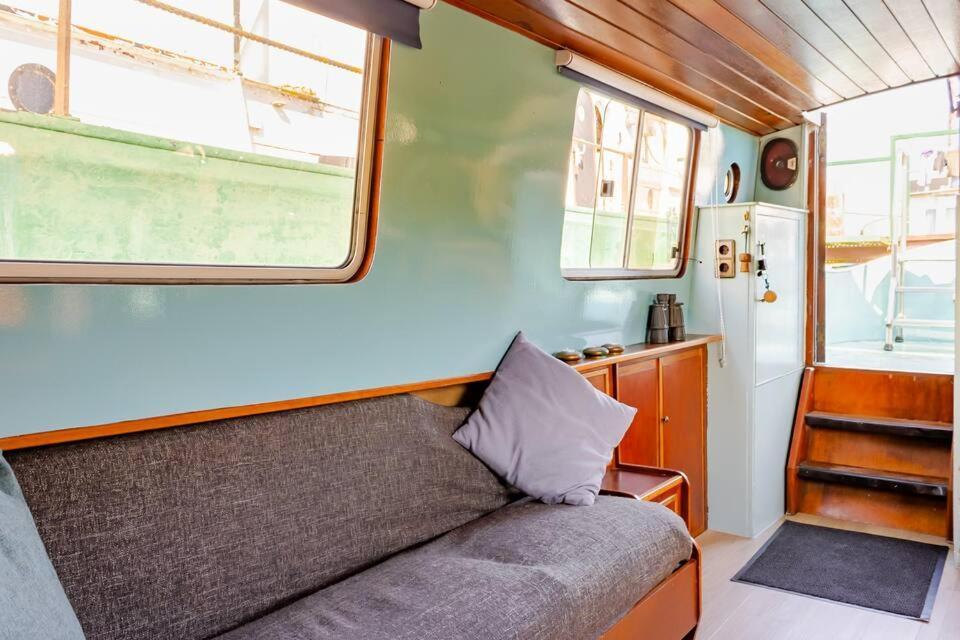 Floating B&B Amsterdam Exterior photo