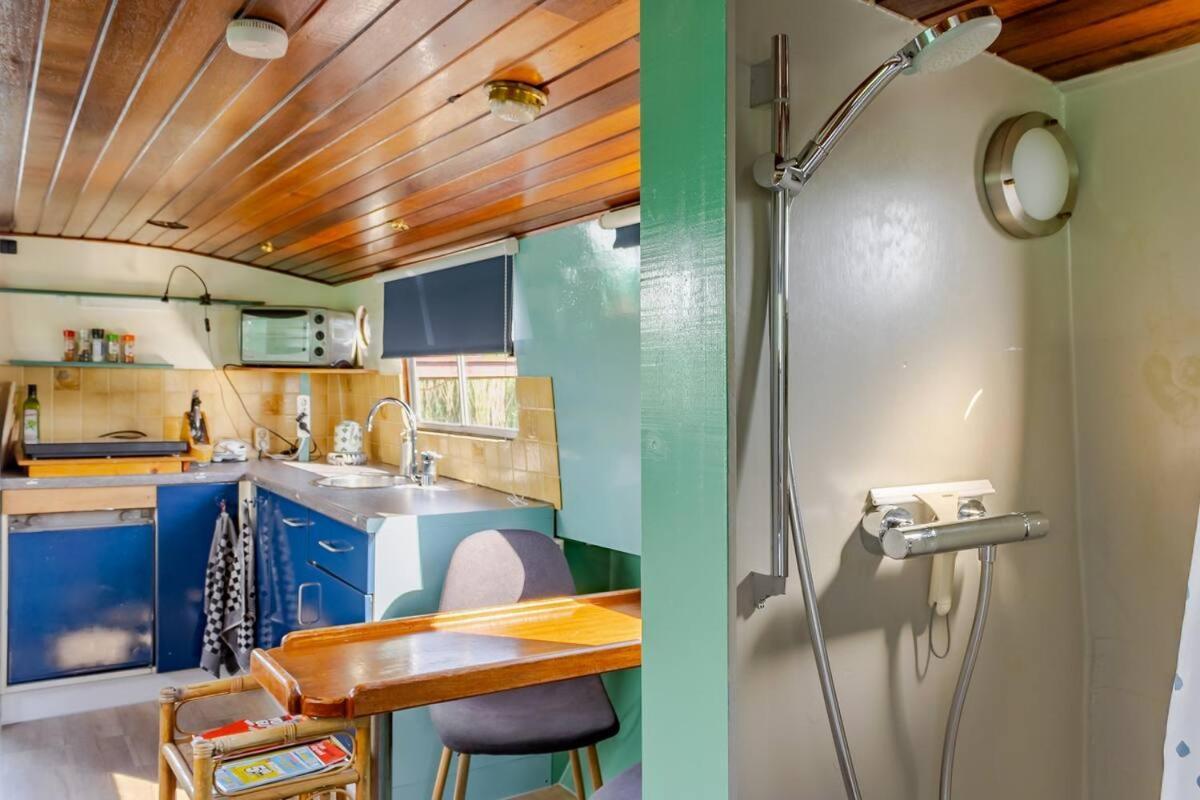 Floating B&B Amsterdam Exterior photo
